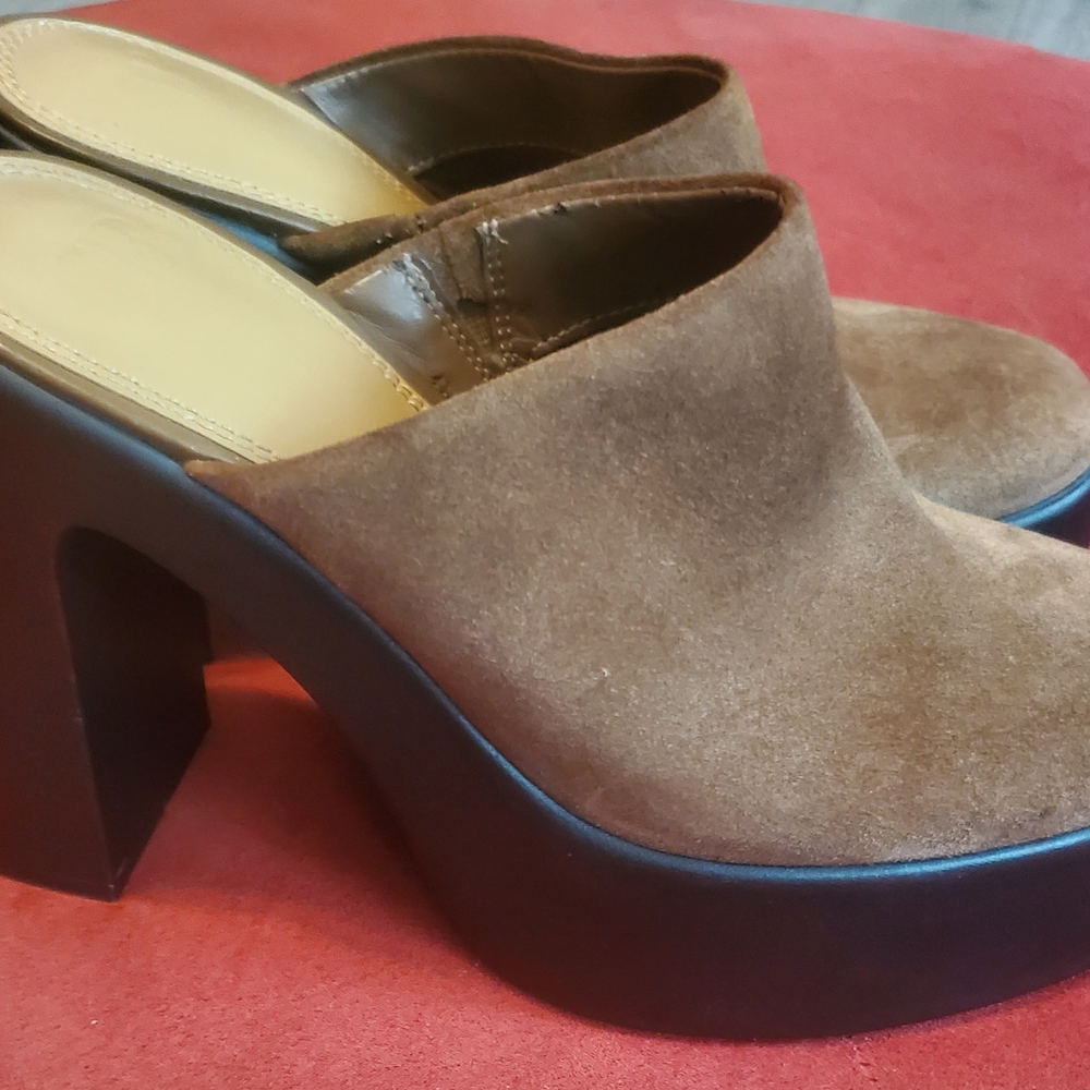 Gianni Bini Brown and Black Mules with Block Heel